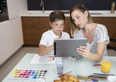 Maîtriser la Communication Alternative et Améliorée : Approche Pratique en Ergothérapie